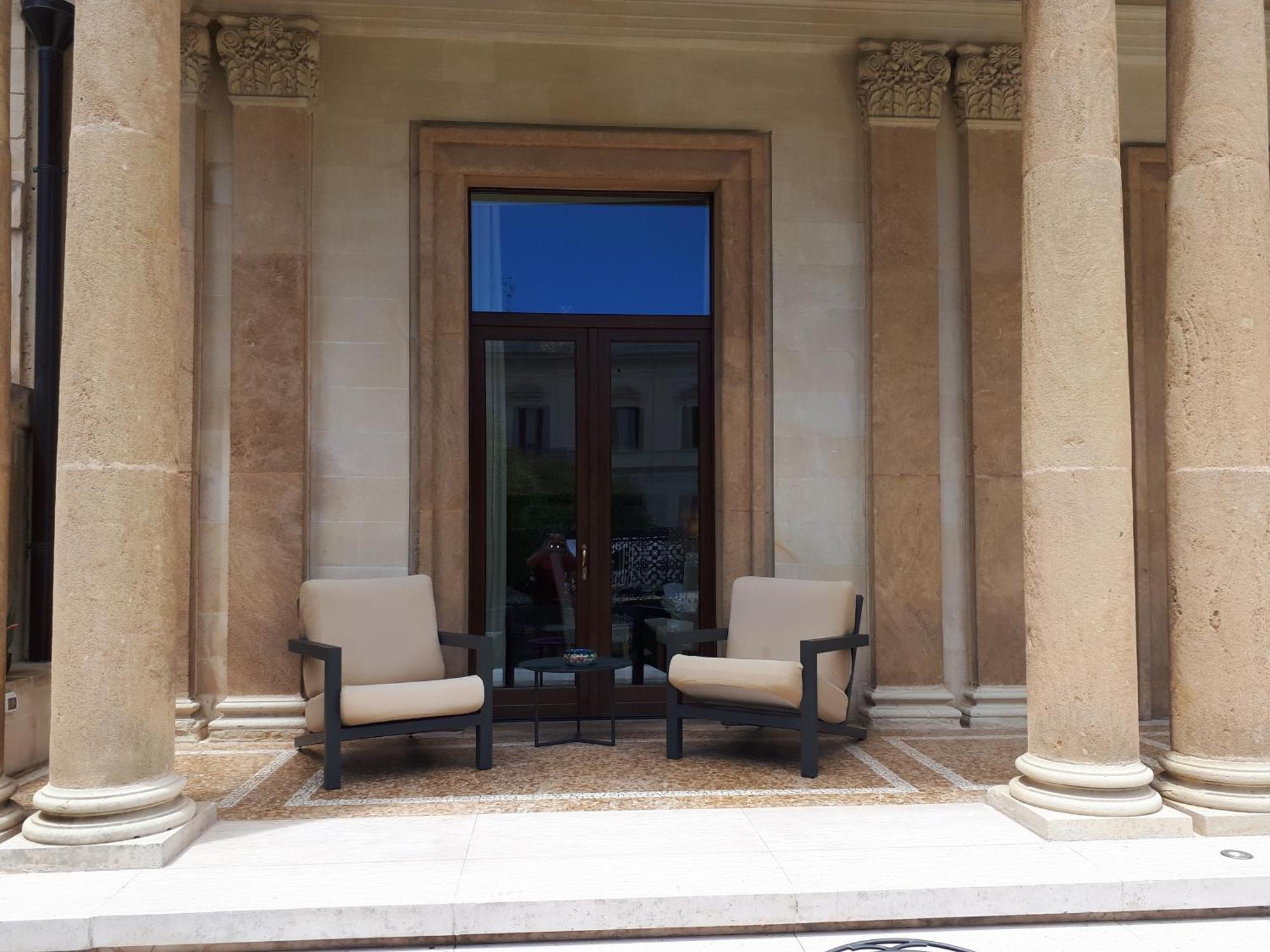 Dimora Charleston Lecce Parcheggio Privato In Loco Gratis Bed & Breakfast Стая снимка