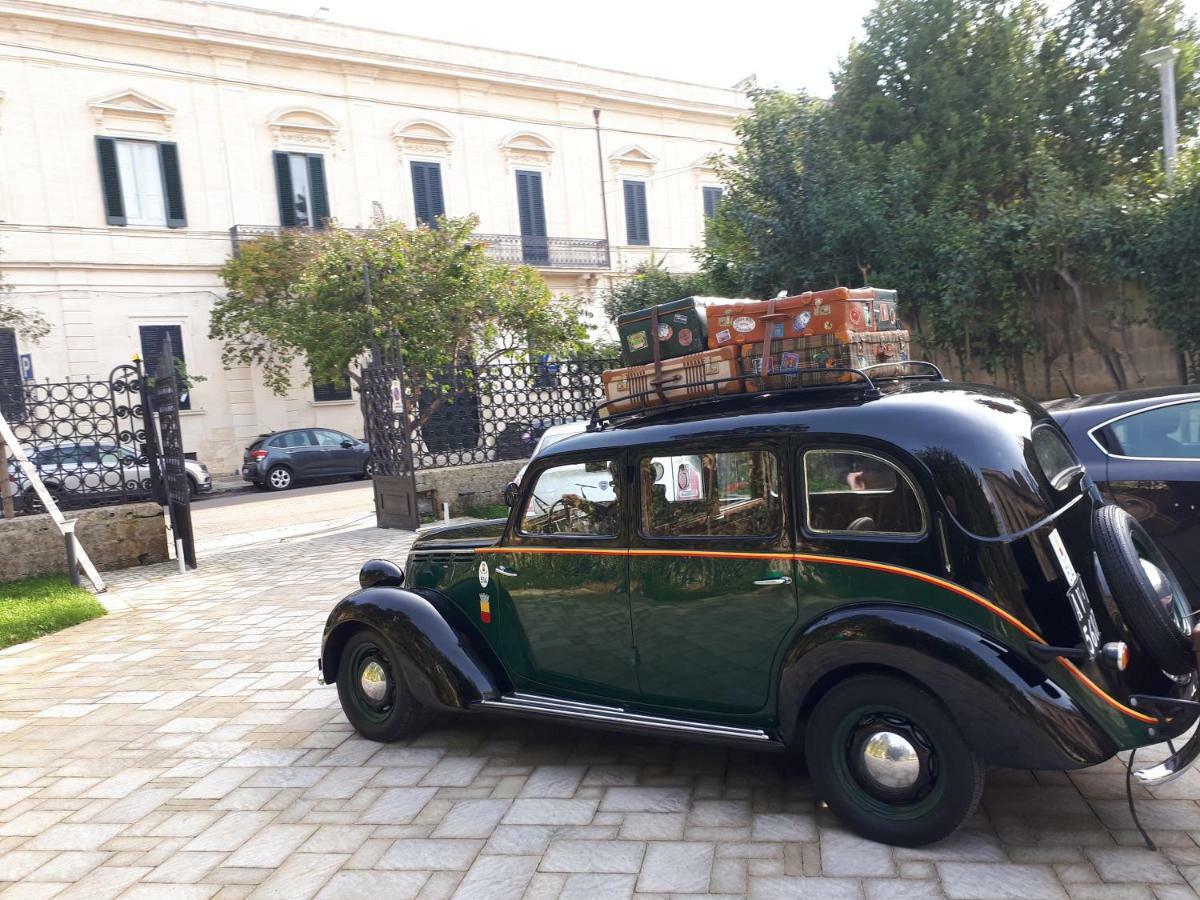 Dimora Charleston Lecce Parcheggio Privato In Loco Gratis Bed & Breakfast Екстериор снимка
